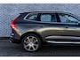 Volvo XC60 2.0 T8 Twin Engine AWD Inscription | Plug-in Hybrid (PHEV) | Navigatie | Adaptieve Cruise Control | Nappaleder | Stoelventilatie | Keyless Entry | Achteruitrijcamera | Stuurverwarming | LED Koplampen Adaptief | Dodehoekdetectie | Park Assist | Elek. Achterklep | Verwarmbare Voorstoelen en Achterbank | Lichtmetalen Velgen 20 inch