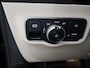 Mercedes-Benz B-klasse 250 e Luxury Line | Beige bekleding | Panoramadak | Trekhaak | Verwarmd stuur | Elektrische achterklep |