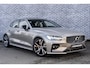 Volvo S60 2.0 B3 R-Design | Adaptive cruise control | Navigatie | Apple Carplay / Android Auto | Sportstoelen | Keyless Entry | Elektrische stoelverstelling | Dode hoek detectie BLIS |