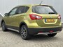 Suzuki S-Cross SX4 1.6 High Executive / Panorama schuifdak / Stoel verwarming / Cruise control / Navigatie /