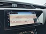 Audi E-tron 55 Quattro 95kWh 408PK Pano-Dak Leer+Verwarmd Trekhaak Luchtvering Adap.Cruise Navi Ecc Stoelverwarming Business edition Plus LED Lmv Elek.Achterklep Privacy Glas Keyless Zwarte Hemel Origineel Nederlandse Auto SOH 89% Trekhaak 1800kg !