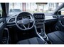 Volkswagen T-Roc 1.5 TSI Business+ | LED | Navigatie |Stoel en stuurwielverwarming |Adaptieve cruise control |App-connect |Camera|