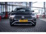 Volkswagen T-Roc 1.5 TSI Business+ | LED | Navigatie |Stoel en stuurwielverwarming |Adaptieve cruise control |App-connect |Camera|