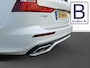 Volvo V60 2.0 T8 AWD R-Design /Pano/Leder/Trekh/Bower&Wilkins audio/