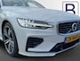 Volvo V60 2.0 T8 AWD R-Design /Pano/Leder/Trekh/Bower&Wilkins audio/