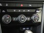 Volkswagen T-Roc Cabrio 1.5 TSI R-Line | Keyless | Navigatie | Digital cockpit Pro | Adaptieve cruise control | LED Plus verlichting | Dodehoek detectie | Elektrisch inklapbare buitenspiegels |