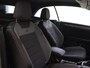 Volkswagen T-Roc Cabrio 1.5 TSI R-Line | Keyless | Navigatie | Digital cockpit Pro | Adaptieve cruise control | LED Plus verlichting | Dodehoek detectie | Elektrisch inklapbare buitenspiegels |