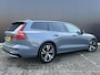 Volvo V60 2.0 B3 Plus Dark Panorama dak / Adapt. cruise control / BLIS / Extra getint glas / Elektr. stoelverstelling / Trekhaak / Harman Kardon Audio / 360 camera