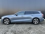 Volvo V60 2.0 B3 Plus Dark Panorama dak / Adapt. cruise control / BLIS / Extra getint glas / Elektr. stoelverstelling / Trekhaak / Harman Kardon Audio / 360 camera