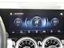 Mercedes-Benz GLB 180 Business Solution AMG / Panoramadak/ Night/ 19 inch/ Trekhaak/ Sfeerverlichting