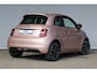 Fiat 500 La Prima | Panoramadak | Lederen bekleding | JBL-audio | 17` lichtmetalen velgen |