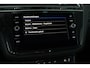 Volkswagen Tiguan 1.5 TSI ACT Highline Trekhaak | Virtual Cockpit | Carplay | Alcantara | Adapt. Cruise | LED | 18" LMV | PDC V+A