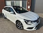 Renault Megane Estate 1.2 TCe Série Signature Exclusiv / Pano / Bose / Navi / Camera