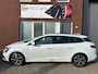 Renault Megane Estate 1.2 TCe Série Signature Exclusiv / Pano / Bose / Navi / Camera