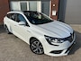 Renault Megane Estate 1.2 TCe Série Signature Exclusiv / Pano / Bose / Navi / Camera