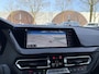 BMW 2-serie Gran Coupé 220i M-SPORT| BOMVOL! | HARMAN KARDON| PANO| FROZEN GREY| STOEL+ STUURVERWARMING| DEALER OH. | ORIGINEEL NEDERLANDS| KUIPSTOELEN| LEER | 19 INCH!
