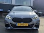 BMW 2-serie Gran Coupé 220i M-SPORT| BOMVOL! | HARMAN KARDON| PANO| FROZEN GREY| STOEL+ STUURVERWARMING| DEALER OH. | ORIGINEEL NEDERLANDS| KUIPSTOELEN| LEER | 19 INCH!
