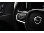 Volvo XC60 2.0 T6 Plug-in hybrid AWD Plus Black Edition | Achterruitverwarming | Achteruitrijcamera | Elektrisch glazen panorama-dak