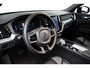 Volvo XC60 2.0 T6 Plug-in hybrid AWD Plus Black Edition | Achterruitverwarming | Achteruitrijcamera | Elektrisch glazen panorama-dak
