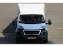 Peugeot Boxer 2.2 BlueHDi 140 L3H2 3.5t Bakwagen met laadklep, Navigatie, Achteruitrijcamera, Elektr. Ramen, CruiseControl, Airco