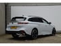 Peugeot e-308 GT | 8 jaar fabrieksgarantie of 160.000 kilometer op het accupakket | Achteruitrijcamera 180° (Visiopark 1) | Bekleding Alcantara/kunstleder
