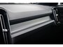 Volvo XC40 1.5 T5 Recharge R-Design | Plug-in Hybrid (PHEV) | Harman Kardon Audio | Panoramadak | BLIS | Trekhaak | Stoelverwarming | Alarm | LED Koplampen Adaptief