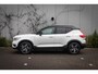 Volvo XC40 1.5 T5 Recharge R-Design | Plug-in Hybrid (PHEV) | Harman Kardon Audio | Panoramadak | BLIS | Trekhaak | Stoelverwarming | Alarm | LED Koplampen Adaptief