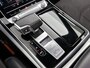 Audi Q7 60 TFSI e quattro Competition 456 PK | S-line | Luchtvering l Cruise control l Panoramadak l Stuurverwarming l Elektrisch bedienbare bestuurdersstoel met geheugen l Elektrisch bedienbare trekhaak l Dodehoekdetectie l Bang & Olufsen l Climate control l Navigatie l Apple Carplay / Android Auto l Matrix-led l
