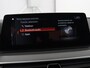 BMW 5-Serie 520i M Sport | Alcantara | Sfeerverlichting | Trekhaak | Navigatie Professional | Full LED | Sportstoelen | Parkeerhulp | Cruise control | Keyless start | Climate control | Bluetooth