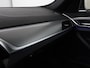 BMW 5-Serie 520i M Sport | Alcantara | Sfeerverlichting | Trekhaak | Navigatie Professional | Full LED | Sportstoelen | Parkeerhulp | Cruise control | Keyless start | Climate control | Bluetooth
