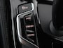 BMW 5-Serie 520i M Sport | Alcantara | Sfeerverlichting | Trekhaak | Navigatie Professional | Full LED | Sportstoelen | Parkeerhulp | Cruise control | Keyless start | Climate control | Bluetooth