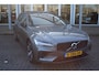 Volvo V60 T6 Automaat Recharge AWD R-Design | Head-Up | 360 Camera | Schuif/kanteldak | Trekhaak | Adapt. Cruise | El. stoelen met geheugen |