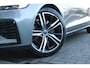 Volvo V60 T6 Automaat Recharge AWD R-Design | Head-Up | 360 Camera | Schuif/kanteldak | Trekhaak | Adapt. Cruise | El. stoelen met geheugen |
