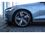 Volvo V60 T6 Automaat Recharge AWD R-Design | Head-Up | 360 Camera | Schuif/kanteldak | Trekhaak | Adapt. Cruise | El. stoelen met geheugen |