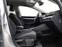 Volkswagen Golf 1.0 eTSI 110pk Life Business · Apple/Android Car Play · Navigatie · Sfeerverlichting · P-Sensoren · 16'' Inch · Garantie t/m 12-01-2028 of 100.000km