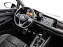 Volkswagen Golf Variant 1.5 TSI 130pk R-Line · Black Style ·  Apple/Android Car Play · Stoelverwarming · 18'' Velgen · Matrix LED verlichting ·