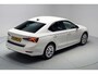 Skoda Octavia 1.0 TSI Style [ Navi Virtual Stoelverwarming ]