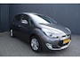 Hyundai ix20 1.6i i-Vision AUTOMAAT - AIRCO - TREKHAAK - 2e EIGENAAR - APK 3-27