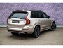 Volvo XC90 2.0 T8 Plug-in hybrid AWD Ultra Dark | Adaptieve Cruise Control | Luchtvering | Trekhaak | Panoramadak | Bowers & Wilkins Audio | Nappa Lederen Bekleding | Stoel-/Stuurverwarming | 360 Parkeercamera | 21" Velgen | Stoelventilatie | Massagefuntie voorstoelen |
