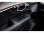 Volvo XC90 2.0 T8 Plug-in hybrid AWD Ultra Dark | Adaptieve Cruise Control | Luchtvering | Trekhaak | Panoramadak | Bowers & Wilkins Audio | Nappa Lederen Bekleding | Stoel-/Stuurverwarming | 360 Parkeercamera | 21" Velgen | Stoelventilatie | Massagefuntie voorstoelen |