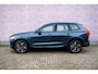 Volvo XC60 2.0 T6 Plug-in hybrid AWD Plus Dark | Facelift | Head-Up | Panoramadak | Trekhaak | 360 Camera | All-Season Banden | Google | Stoel en Stuurverwarming |