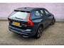 Volvo XC60 2.0 T6 Plug-in hybrid AWD Plus Dark | Facelift | Head-Up | Panoramadak | Trekhaak | 360 Camera | All-Season Banden | Google | Stoel en Stuurverwarming |