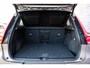Volvo XC40 1.5 T4 Recharge Inscription | Trekhaak | Lederen Bekleding | Stoelverwarming | Parkeersensoren Voor en Achter | Parkeercamera | Donker Glas |