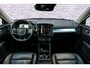 Volvo XC40 1.5 T4 Recharge Inscription | Trekhaak | Lederen Bekleding | Stoelverwarming | Parkeersensoren Voor en Achter | Parkeercamera | Donker Glas |