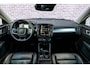 Volvo XC40 1.5 T4 Recharge Inscription | Trekhaak | Lederen Bekleding | Stoelverwarming | Parkeersensoren Voor en Achter | Parkeercamera | Donker Glas |