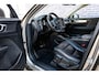 Volvo XC40 1.5 T4 Recharge Inscription | Trekhaak | Lederen Bekleding | Stoelverwarming | Parkeersensoren Voor en Achter | Parkeercamera | Donker Glas |