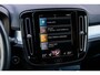 Volvo XC40 1.5 T4 Recharge Inscription | Trekhaak | Lederen Bekleding | Stoelverwarming | Parkeersensoren Voor en Achter | Parkeercamera | Donker Glas |