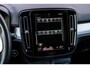 Volvo XC40 1.5 T4 Recharge Inscription | Trekhaak | Lederen Bekleding | Stoelverwarming | Parkeersensoren Voor en Achter | Parkeercamera | Donker Glas |