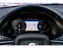 Volvo XC40 1.5 T4 Recharge Inscription | Trekhaak | Lederen Bekleding | Stoelverwarming | Parkeersensoren Voor en Achter | Parkeercamera | Donker Glas |