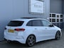 Mercedes-Benz B-klasse 200 Business Solution AMG Automaat Schuifdak.